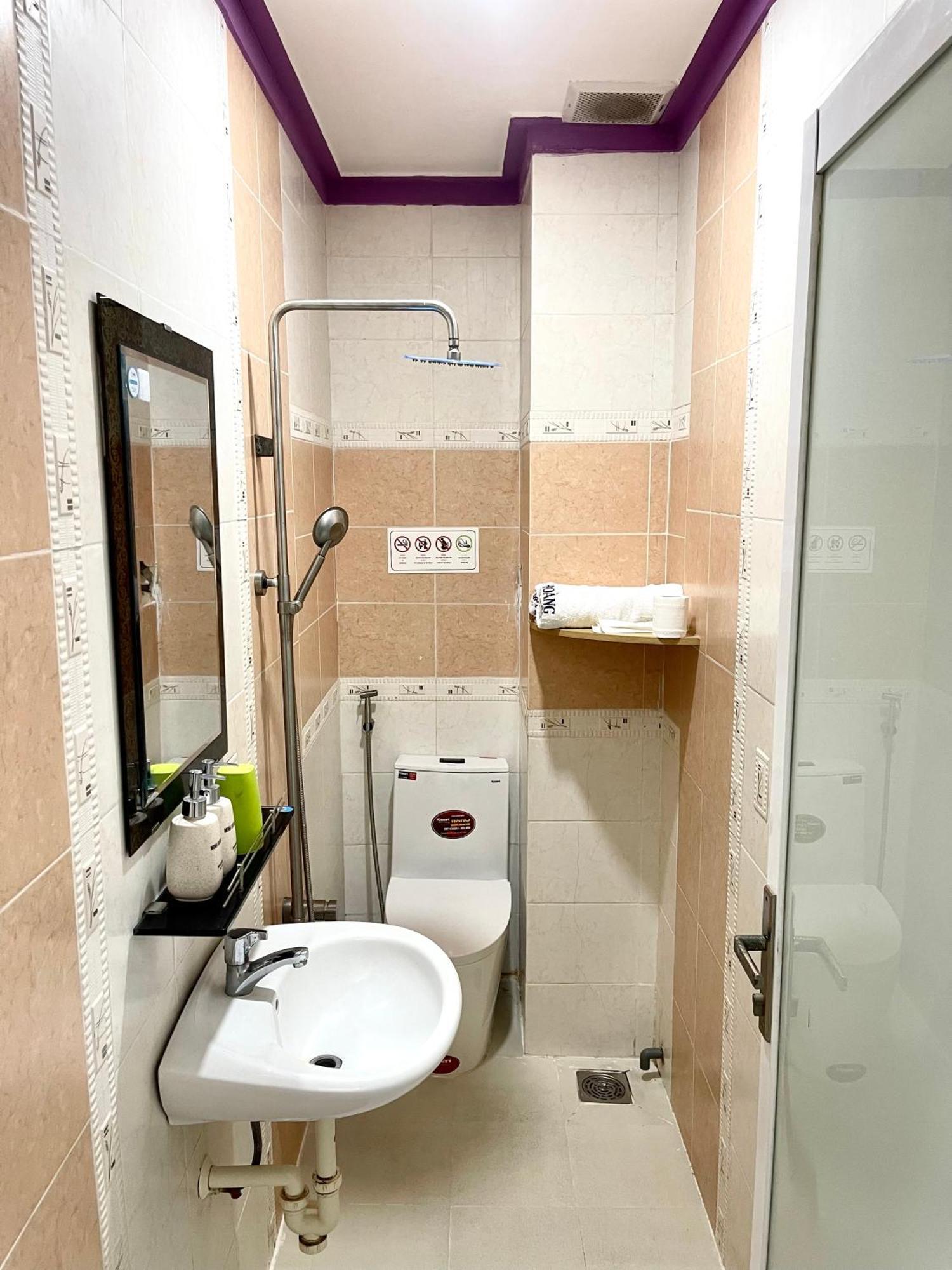 Minh Hoang Hotel - Phan Thiet Ap Binh Hung Екстер'єр фото
